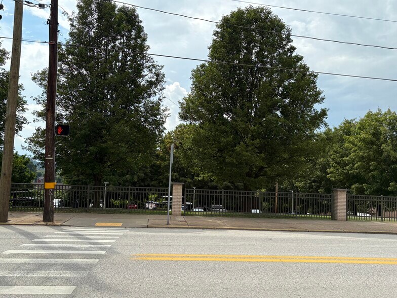 518 Main St, Wheeling, WV à vendre - Photo du bâtiment - Image 2 de 11