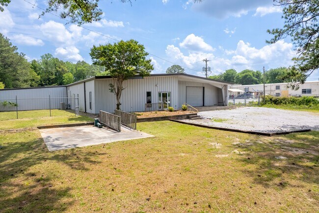 Plus de détails pour 835 McEntire Ln, Decatur, AL - Industriel à louer