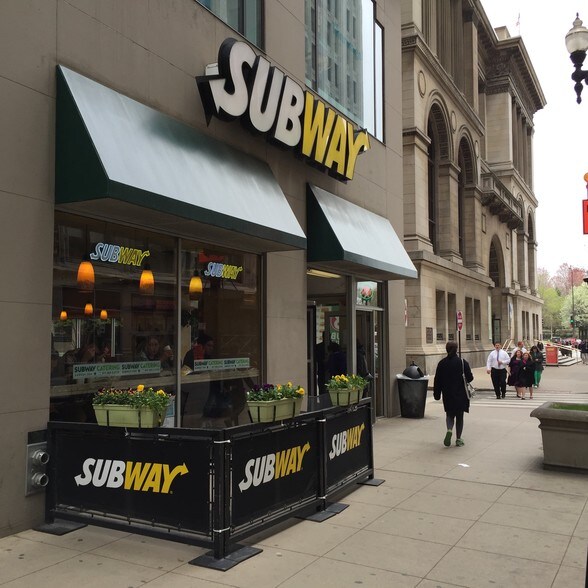 111 N Wabash Ave, Chicago, IL à louer - Photo du bâtiment - Image 3 de 65