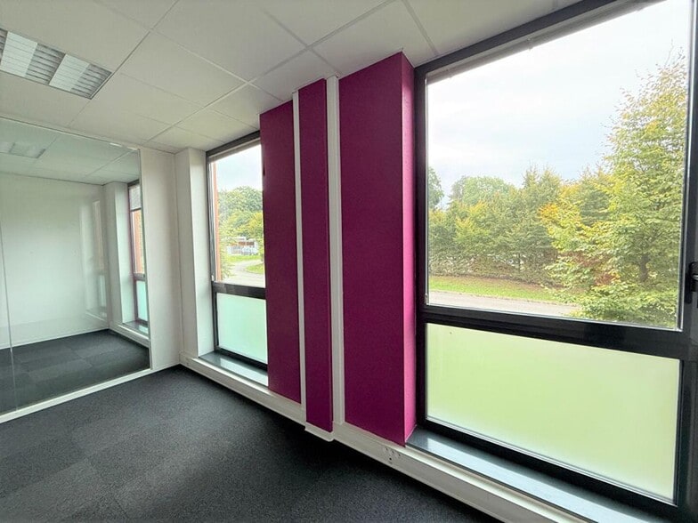 Bureau dans Besançon à vendre - Photo intérieure - Image 3 de 12