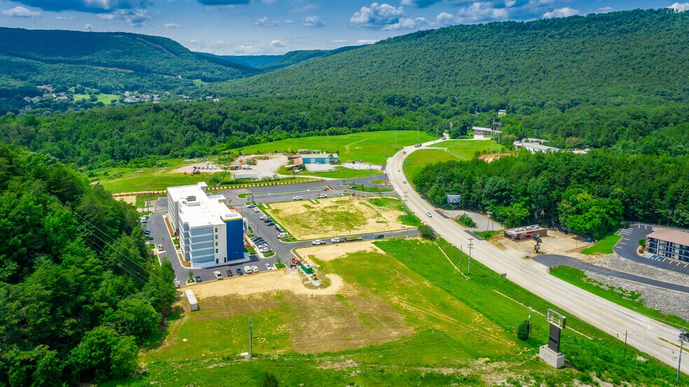 3800 Cummings Hwy, Chattanooga, TN for sale - Building Photo - Image 1 of 5