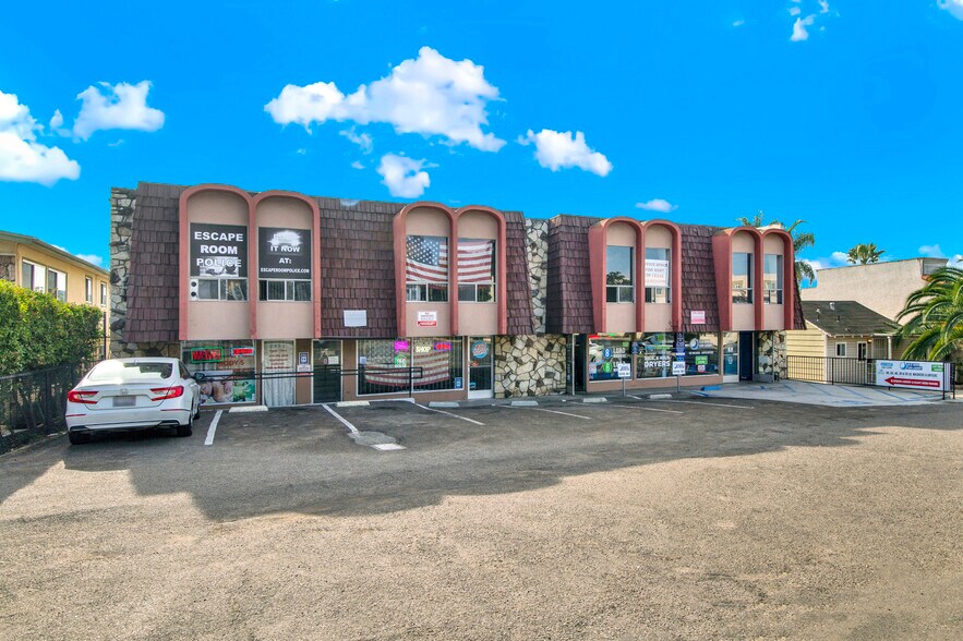 5425-5435 Linda Vista Rd, San Diego, CA à louer - Photo du bâtiment - Image 3 de 15