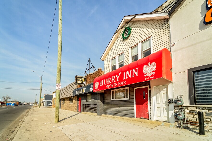 19430 W Warren Ave, Detroit, MI à vendre - Photo du bâtiment - Image 2 de 54