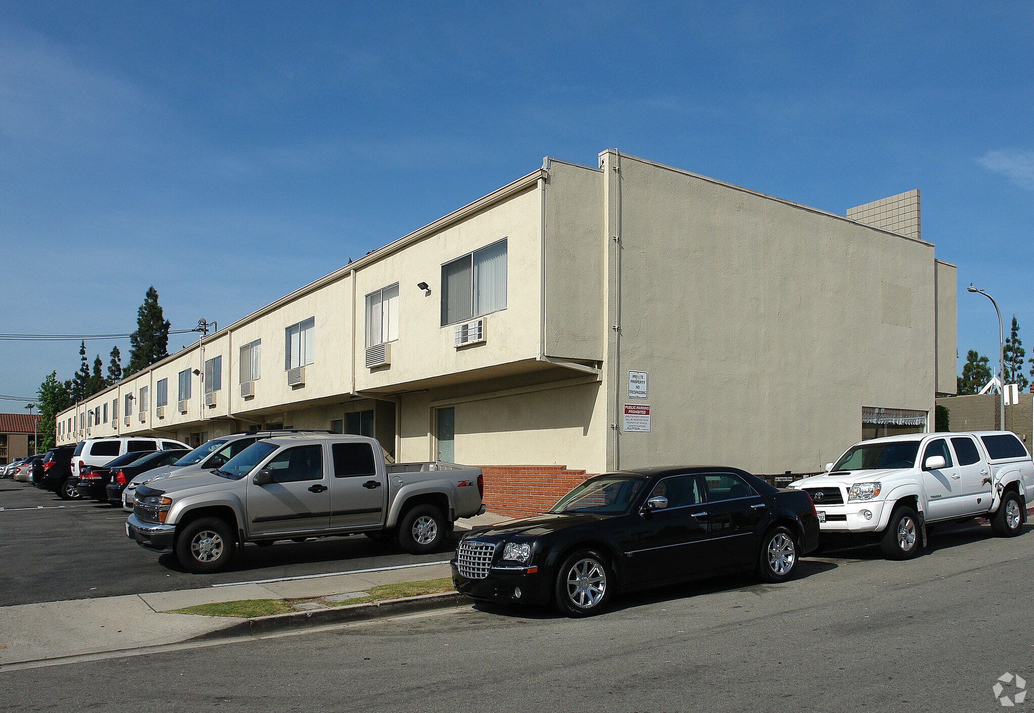 770 S Brea Blvd, Brea, CA à louer Photo du bâtiment- Image 1 de 3