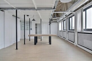 Plus de détails pour Boulevard Des Batignolles, Paris - Bureau à louer