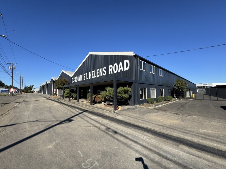 3340 NW St Helens Rd, Portland, OR à louer - Photo du bâtiment - Image 2 de 11