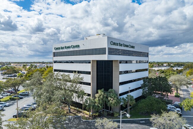 Plus de détails pour 10720 Caribbean Blvd, Cutler Bay, FL - Bureau à louer
