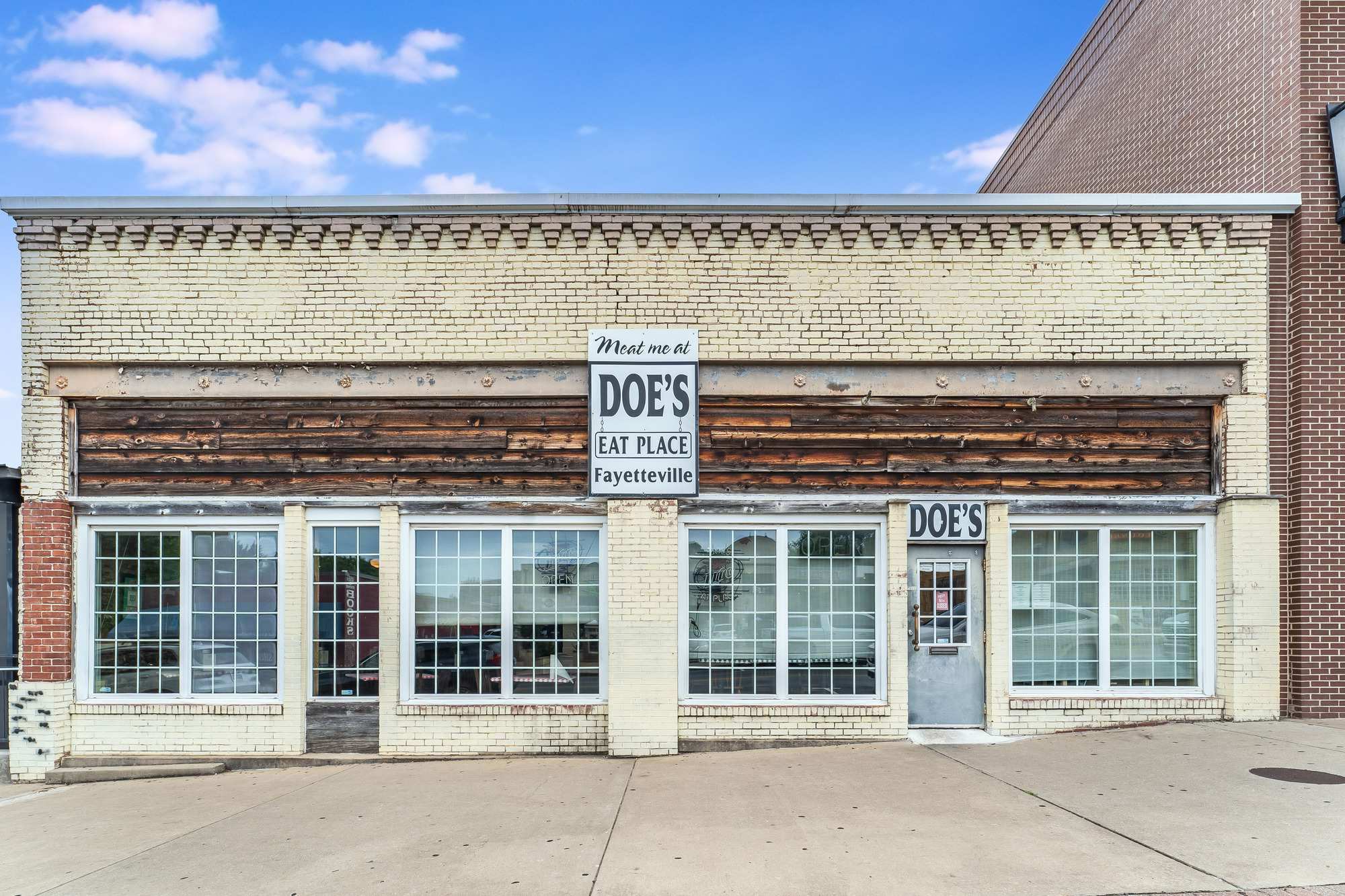 316 W Dickson St, Fayetteville, AR for sale Building Photo- Image 1 of 22