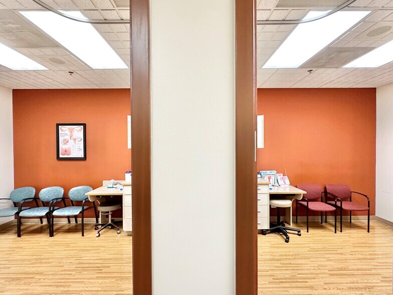 222 Indianapolis Blvd., Schererville, IN à louer - Photo intérieure - Image 3 de 12