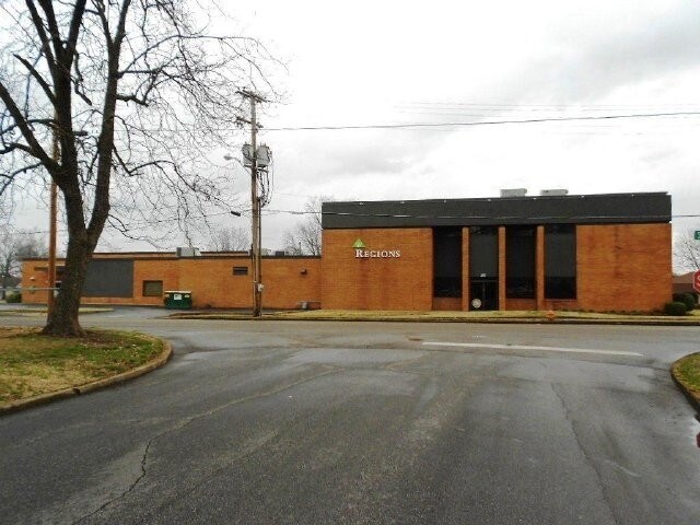 2052 S Main St, Milan, TN for lease - Building Photo - Image 2 of 4