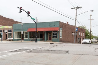 Plus de détails pour 2-8 W Main St, Madison, OH - Commerce de détail à louer