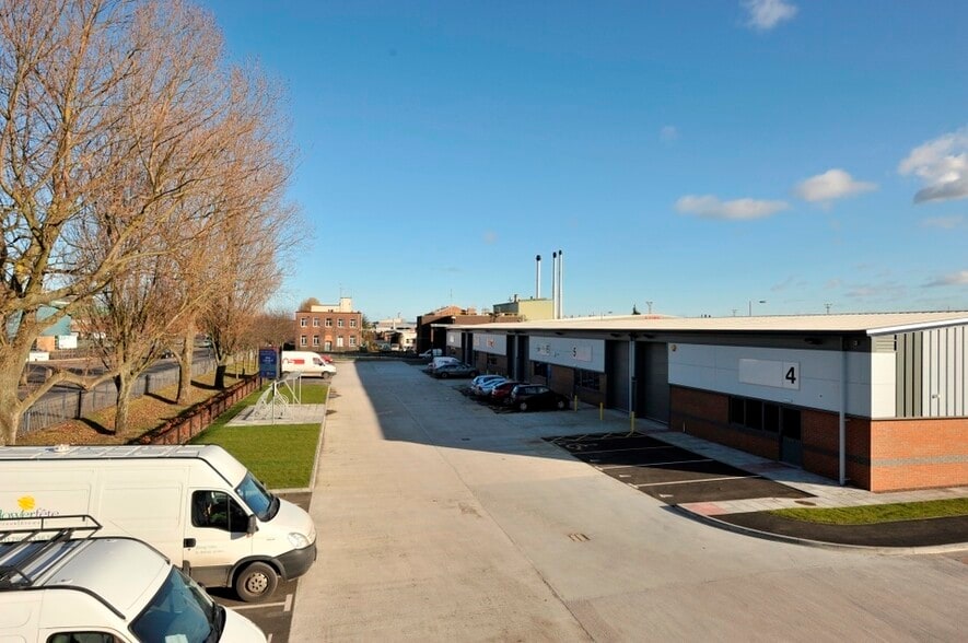 Roseland Hall, Grangemouth for lease - Building Photo - Image 3 of 4