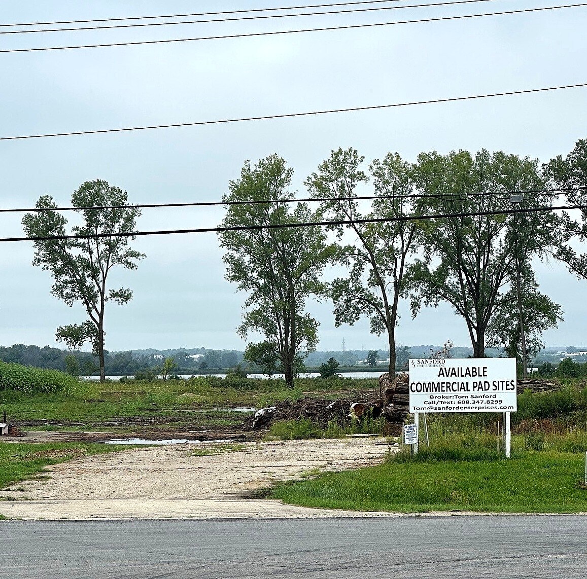 4012 Terminal Dr, McFarland, WI à louer Photo du bâtiment- Image 1 de 5