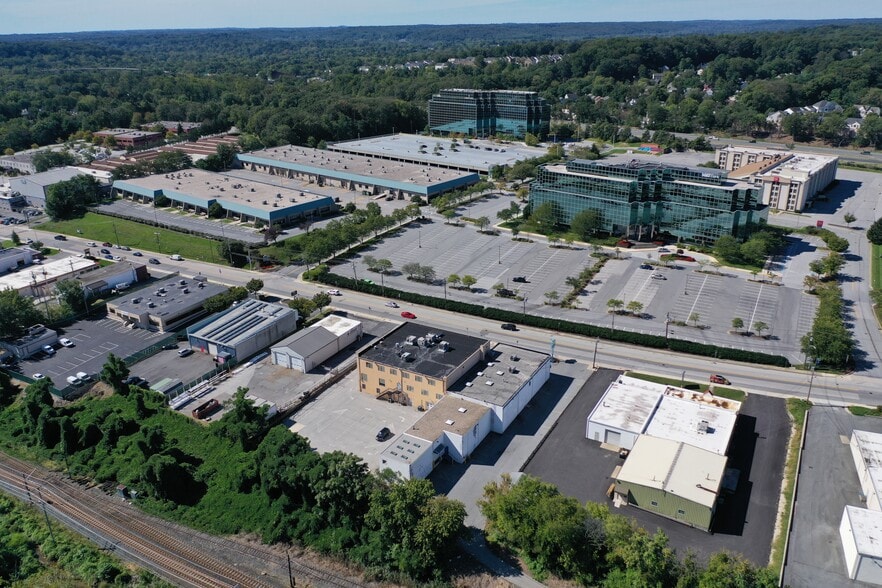 1965 Greenspring Dr, Lutherville Timonium, MD à louer - Aérien - Image 2 de 27