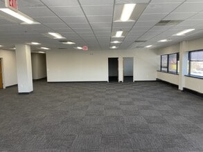 899 Mountain Ave, Springfield, NJ à louer Photo intérieure- Image 2 de 10