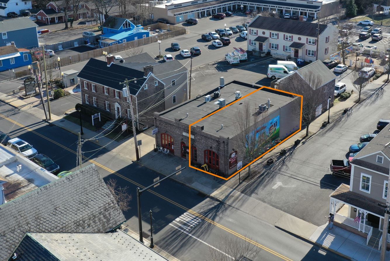 15 S Main St, Yardley, PA à vendre Photo du bâtiment- Image 1 de 1