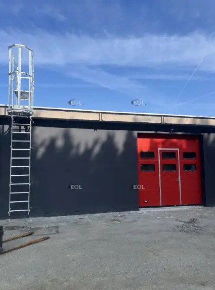 Flex in Maurepas for sale - Building Photo - Image 3 of 12