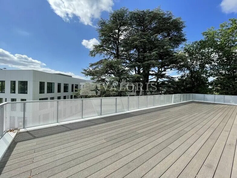 5 Allée Des Hêtres, Limonest à vendre - Photo du bâtiment - Image 2 de 8