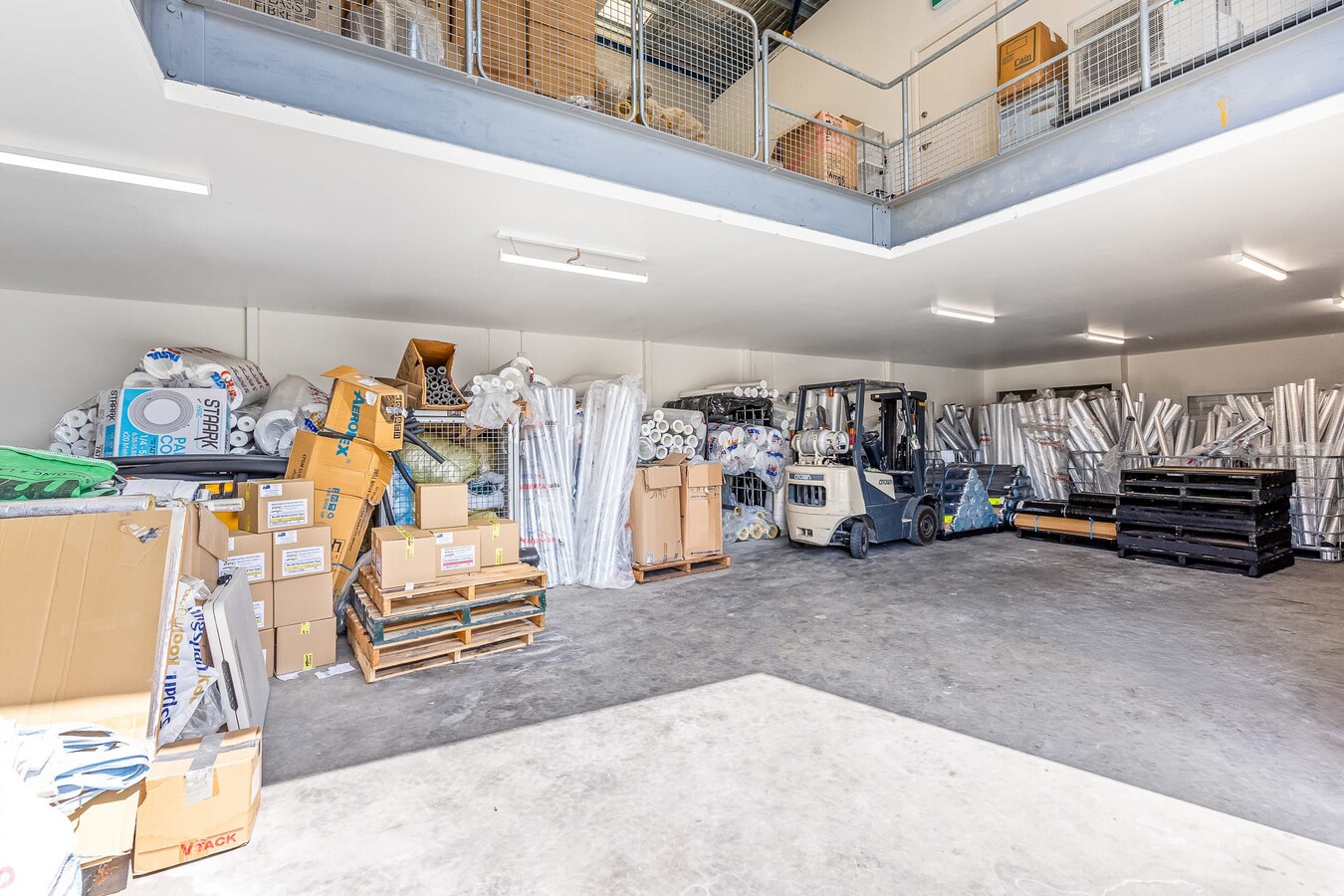 11 Davies Rd, Padstow, NSW 2211 - Unit 3 - - Interior Photo - Image 1 of 3