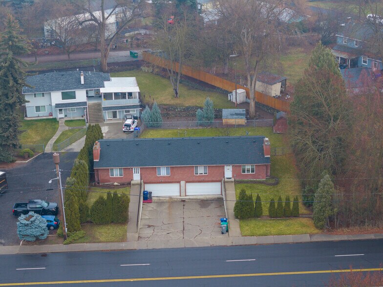 Spokane Duplex Portfolio portefeuille de 2 propriétés à vendre sur LoopNet.ca - Photo principale - Image 2 de 8