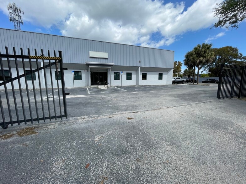 3413 SW 14th St, Deerfield Beach, FL for lease - Building Photo - Image 3 of 18