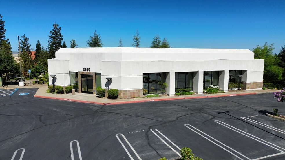 2260 Lava Ridge Ct, Roseville, CA for lease - Building Photo - Image 1 of 3