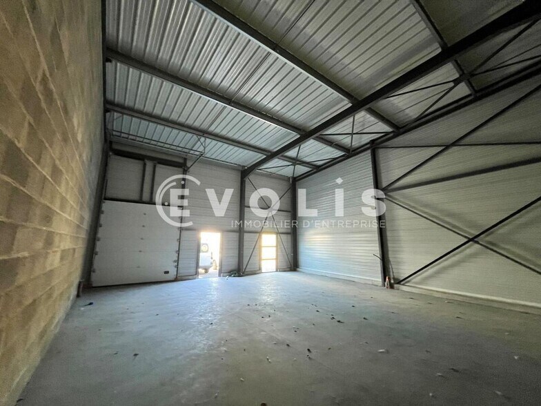 12 Rue Franklin, Bassens for sale - Interior Photo - Image 3 of 7