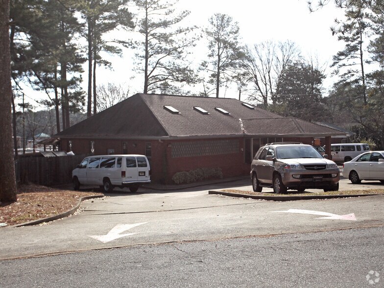 2000 Lower Roswell Rd, Marietta, GA à louer - Photo du bâtiment - Image 2 de 2
