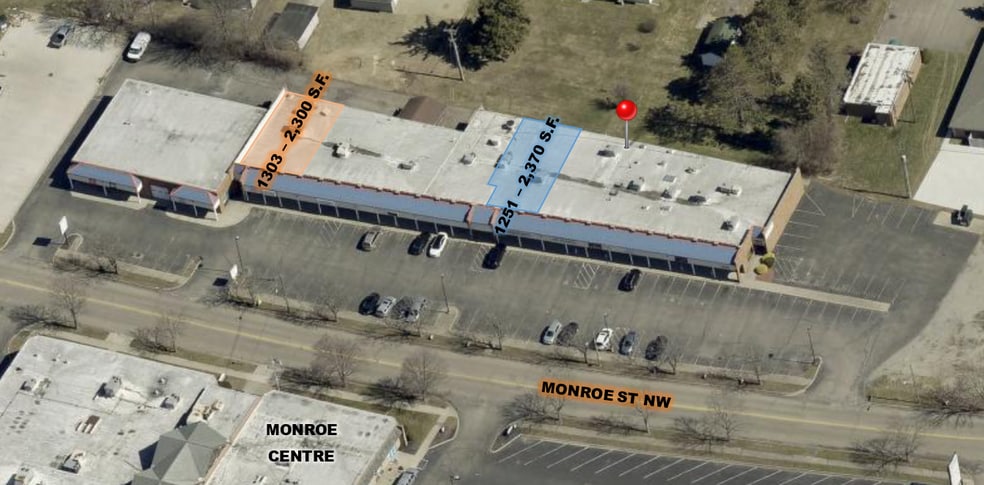 1239-1309 Monroe Ave, New Philadelphia, OH for lease - Building Photo - Image 1 of 3