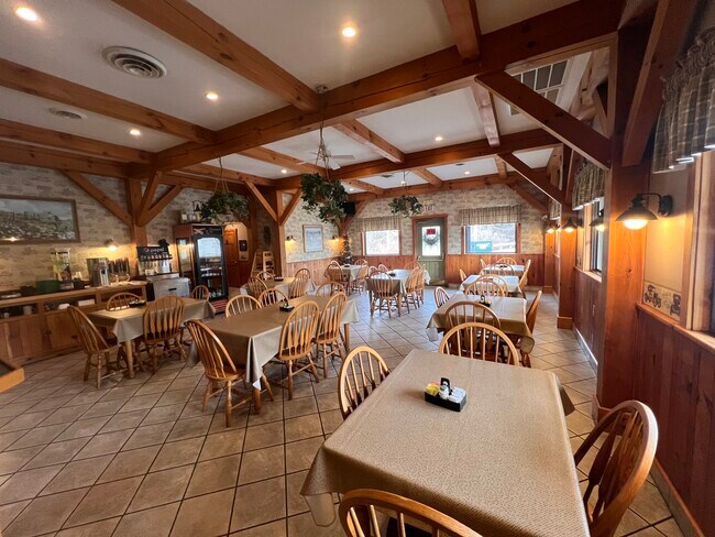 Plus de détails pour 204 Elk Run Ave, Punxsutawney, PA - Spécialité à vendre