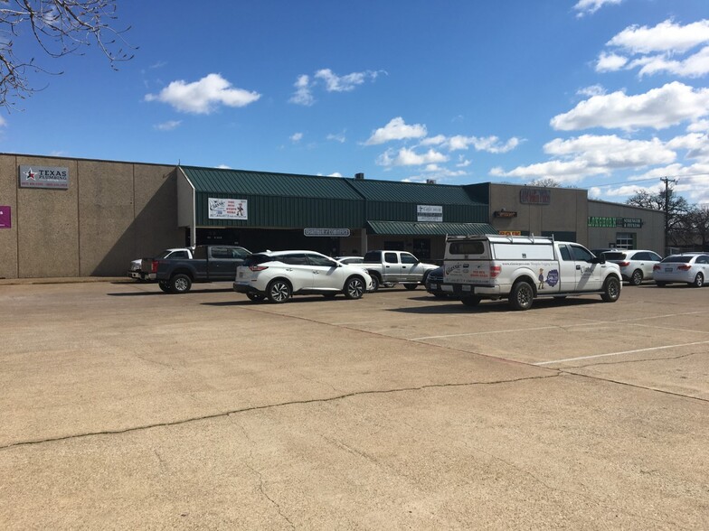 404 W Main St, Azle, TX for sale - Building Photo - Image 2 of 15