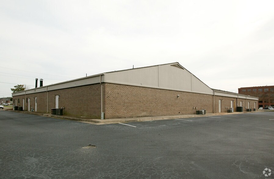 1125-1141 First Colonial Rd, Virginia Beach, VA à louer - Photo du bâtiment - Image 3 de 6