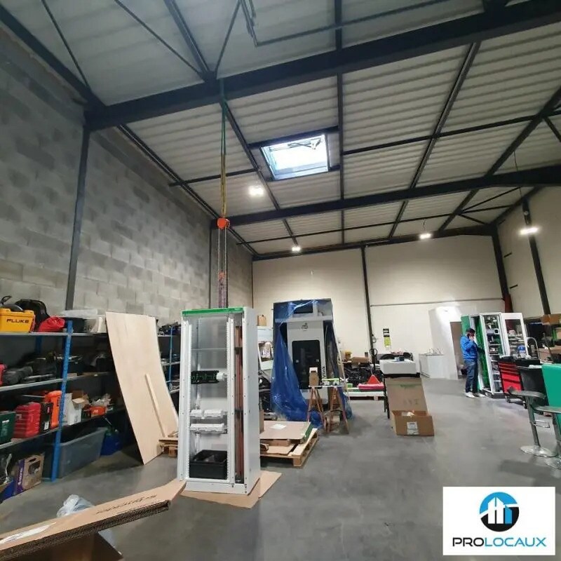 Flex in Voiron for lease Interior Photo- Image 1 of 8