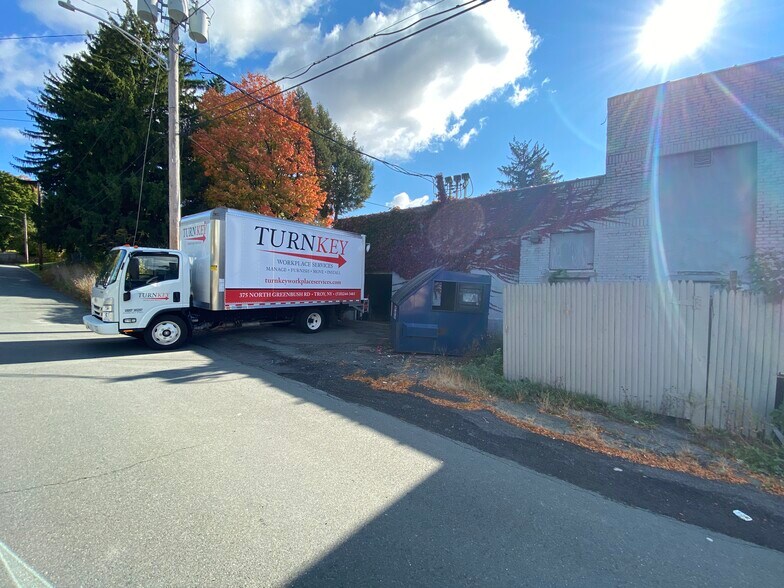 539-541 Pawling Ave, Troy, NY à louer - Photo du bâtiment - Image 3 de 4