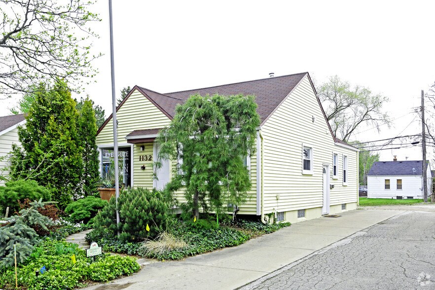 1132 Webster St, Birmingham, MI à louer - Photo principale - Image 1 de 9