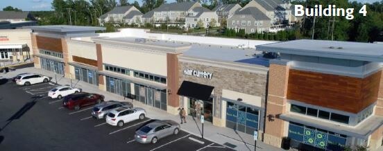 5400 Wyndham Forest Dr, Glen Allen, VA à louer - Photo du bâtiment - Image 2 de 9