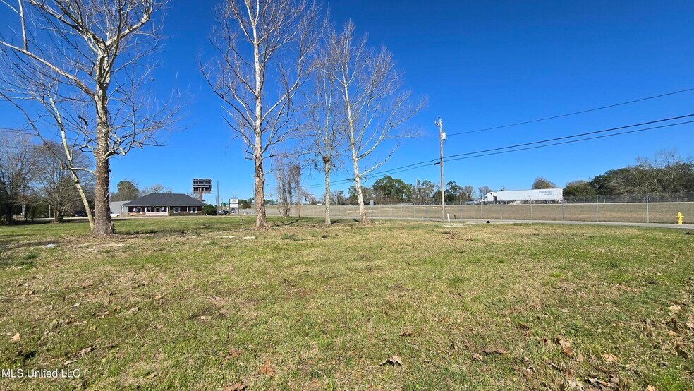 10267 Boney Ave, D'Iberville, MS à vendre - Photo du bâtiment - Image 3 de 13