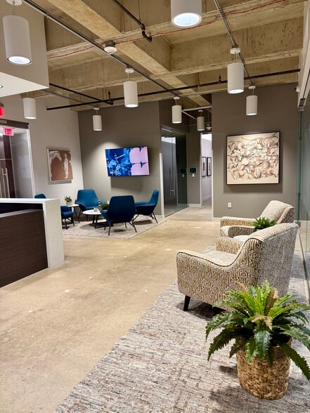 122 W John Carpenter Fwy, Irving, TX for lease - Building Photo - Image 3 of 13