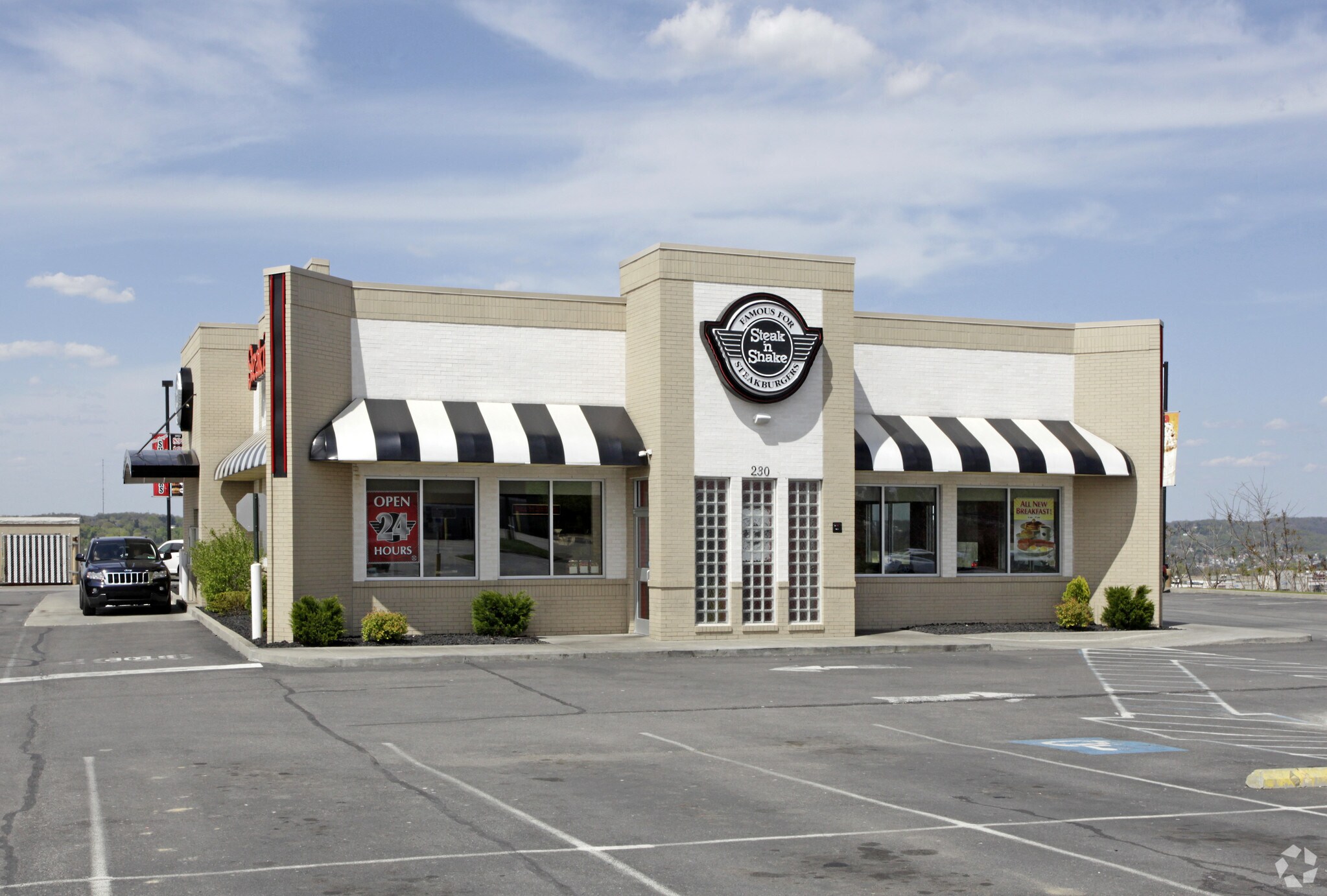 230 Golfview Dr, Monaca, PA for lease Building Photo- Image 1 of 3