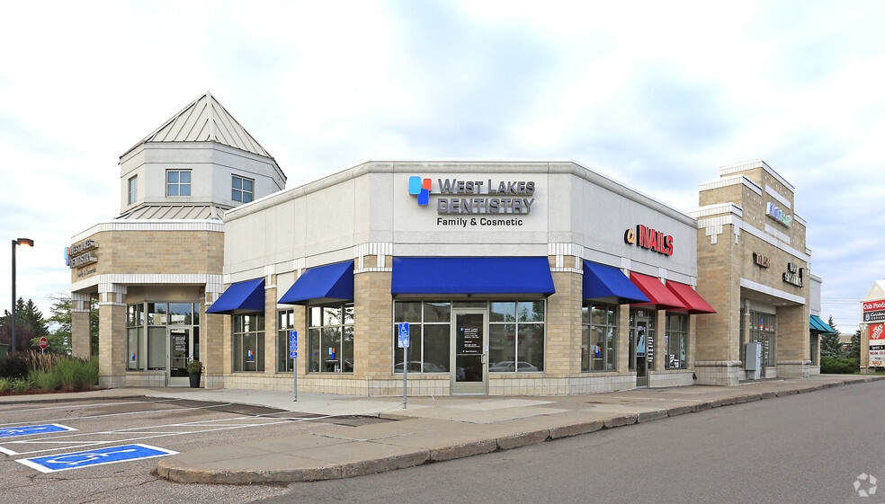 122-132 Pioneer Trl, Chaska, MN for sale - Primary Photo - Image 1 of 6