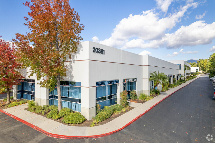 20381 Lake Forest Dr, Lake Forest, CA for lease - Primary Photo - Image 1 of 4