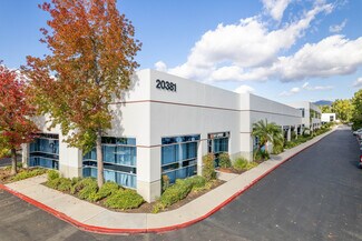 Plus de détails pour 20381 Lake Forest Dr, Lake Forest, CA - Local d'activités à louer
