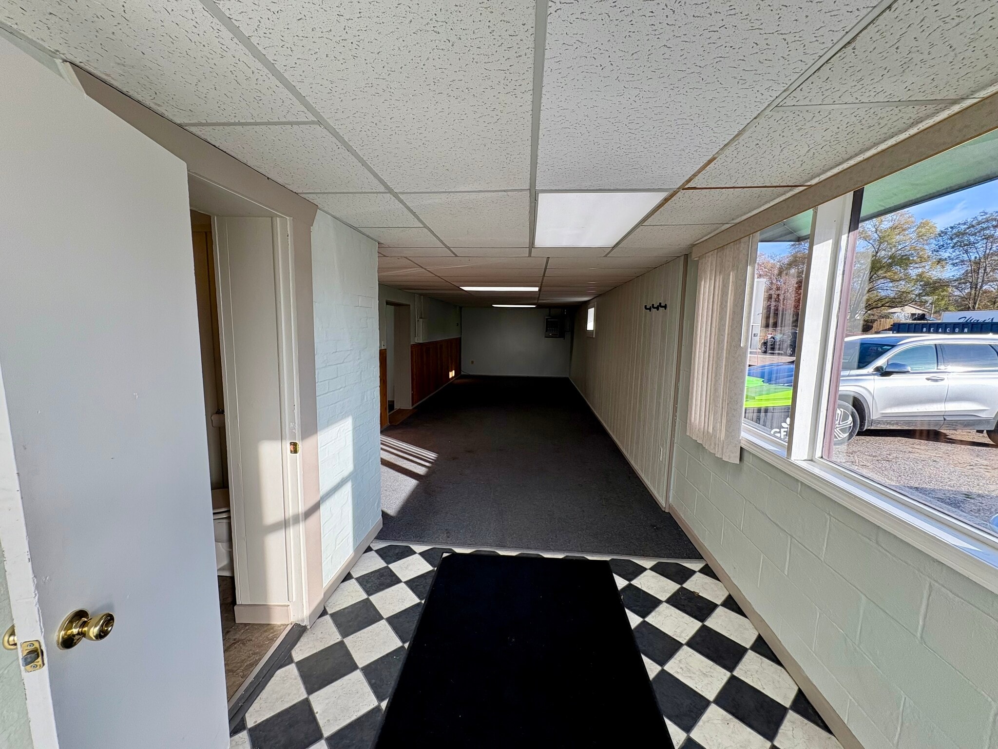 717 Woodmere Ave, Traverse City, MI à louer Photo intérieure- Image 1 de 12