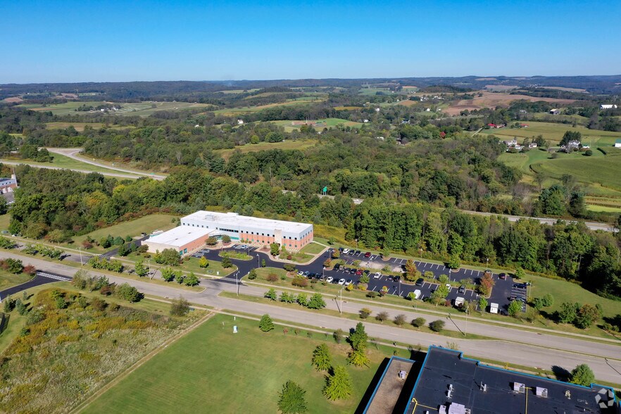 187 Northpointe Blvd, Freeport, PA à louer - Aérien - Image 2 de 12
