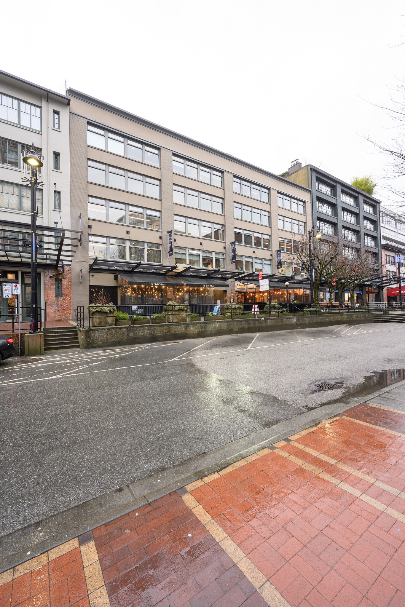 1168 Hamilton St, Vancouver, BC à louer Photo du bâtiment- Image 1 de 5