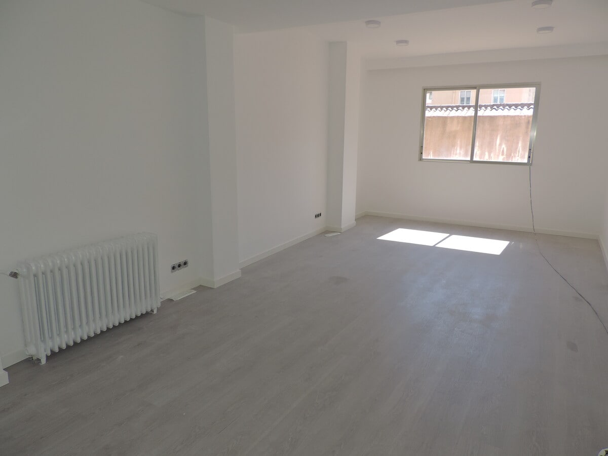 Madrid, MAD 28010 - Unité D - - Photo intérieure - Image 1 of 7