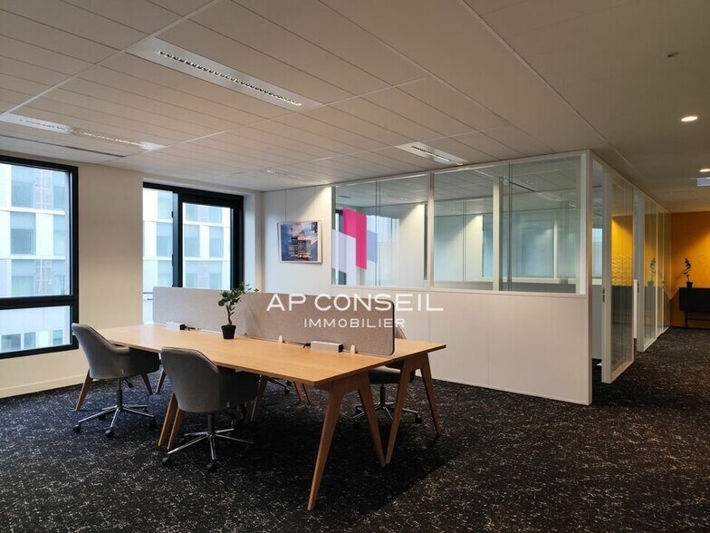 Bureau dans Montigny-le-Bretonneux à vendre - Photo intérieure - Image 2 de 6