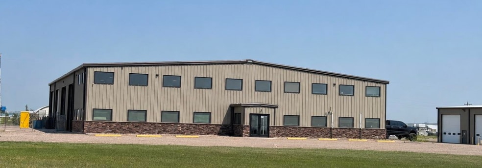 14472 Commerce Park Blvd, Williston, ND for sale - Building Photo - Image 2 of 8