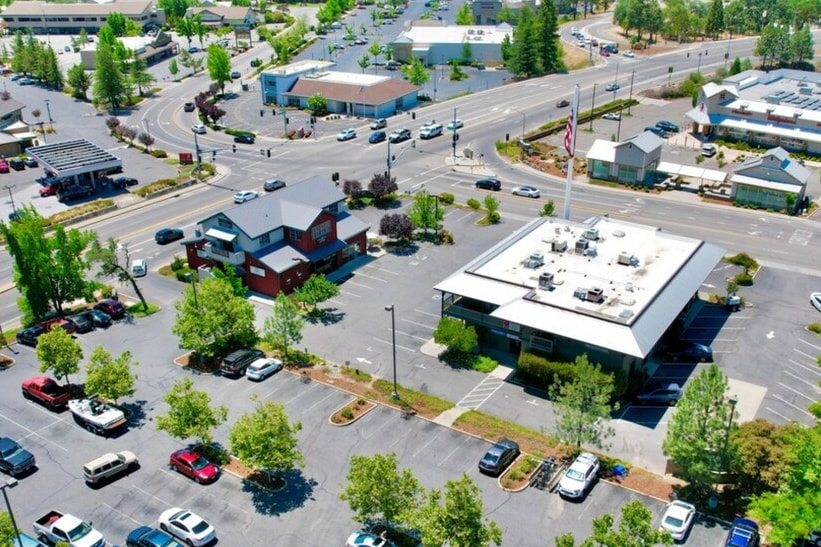 Sutton Way, Grass Valley, CA for lease - Primary Photo - Image 1 of 3