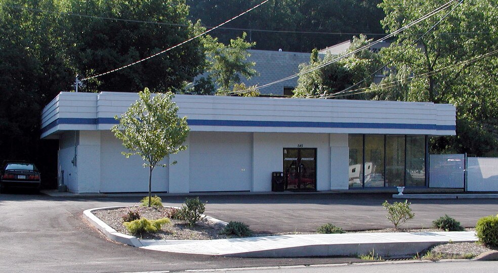 545 Rodi Rd, Pittsburgh, PA à vendre - Photo du bâtiment - Image 2 de 6